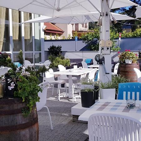 Baltic Palace Lejlighedshotel Pobierowo Eksteriør billede